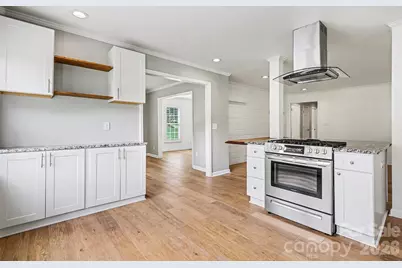 4600 Bournewood Lane, Charlotte, NC 28226 - Photo 13