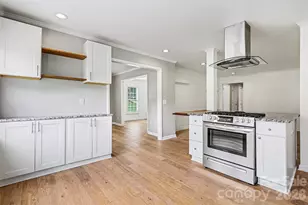 4600 Bournewood Ln, Charlotte, NC 28226 - Photo 13