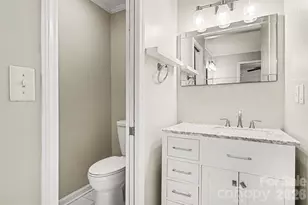 4600 Bournewood Ln, Charlotte, NC 28226 - Photo 19