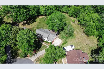 4600 Bournewood Lane, Charlotte, NC 28226 - Photo 37