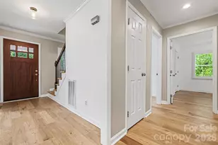 4600 Bournewood Ln, Charlotte, NC 28226 - Photo 3