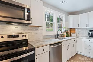 110 Ewart Dr, Hendersonville, NC 28739 - Photo 29