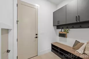 1427 N Sharon Amity Rd, Charlotte, NC 28211 - Photo 31