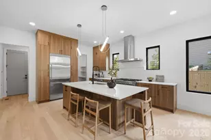 1427 N Sharon Amity Rd, Charlotte, NC 28211 - Photo 17