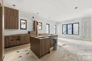 1427 N Sharon Amity Rd, Charlotte, NC 28211 - Photo 11