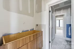 1427 N Sharon Amity Rd, Charlotte, NC 28211 - Photo 27