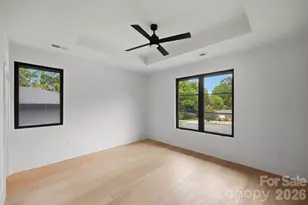 1427 N Sharon Amity Rd, Charlotte, NC 28211 - Photo 39
