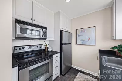 520 Wakefield Drive #B, Charlotte, NC 28209 - Photo 11