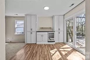 2019 Teddington Dr, Charlotte, NC 28214 - Photo 9