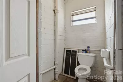 1904 N Rankin Avenue, Newton, NC 28658 - Photo 21