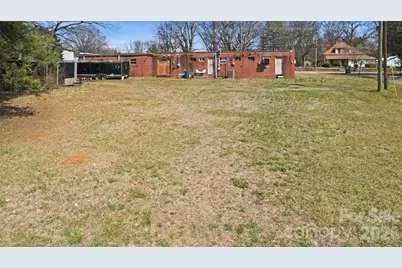 1904 N Rankin Avenue, Newton, NC 28658 - Photo 5