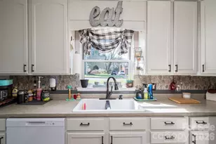 627 Tina Dr, Shelby, NC 28152 - Photo 11