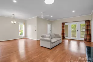 276 Cambridge Dr, Brevard, NC 28712 - Photo 23