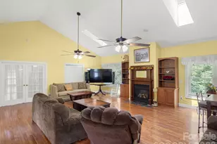 4901 Brevard Rd, Horse Shoe, NC 28742 - Photo 5