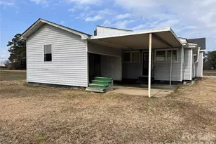 408 Carolina St, Fremont, NC 27830 - Photo 3