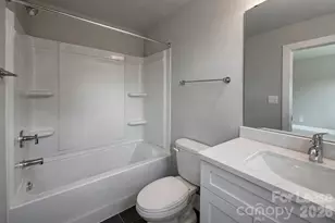 3930 Winterfield Pl, Charlotte, NC 28205 - Photo 9