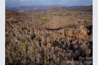 582 Faircrest Lane, Hendersonville, NC 28792 - Photo 9