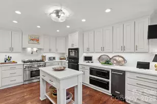 171 Old Hillside Ln, Flat Rock, NC 28731 - Photo 19