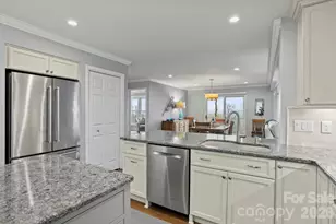 330 Dawnbrook Dr, Flat Rock, NC 28731 - Photo 21