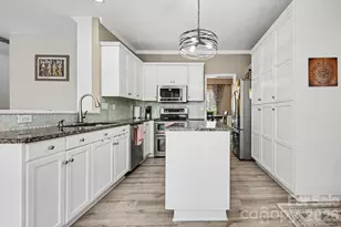 2518 Pimpernel Rd, Charlotte, NC 28213 - Photo 13