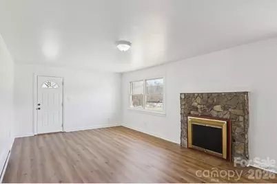 541 Paragon Parkway, Waynesville, NC 28786 - Photo 5