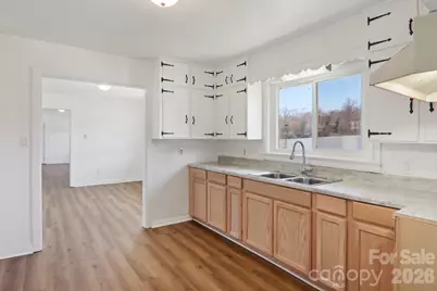 541 Paragon Parkway, Waynesville, NC 28786 - Photo 9