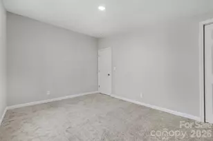 5050 Park Creek Dr, Mount Holly, NC 28120 - Photo 19