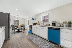 5050 Park Creek Dr, Mount Holly, NC 28120 - Photo 7