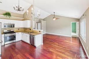 105 Milroy Ln, Mooresville, NC 28115 - Photo 5