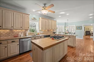 4125 Hideaway Ct NE, Hickory, NC 28601 - Photo 17