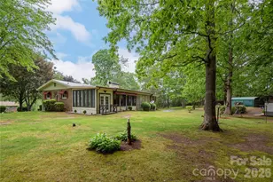 204 Reed Dr, Flat Rock, NC 28731 - Photo 5