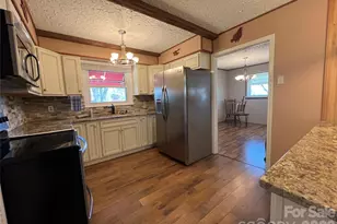 204 Reed Dr, Flat Rock, NC 28731 - Photo 11