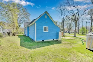 512 S 12th St, Bessemer City, NC 28016 - Photo 41