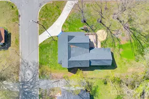 512 S 12th St, Bessemer City, NC 28016 - Photo 7