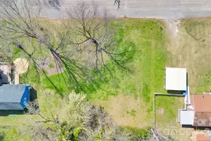 512 S 12th St, Bessemer City, NC 28016 - Photo 9