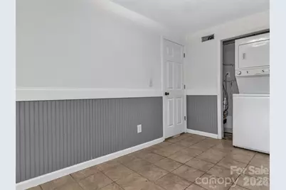 114 Elden Street, Hendersonville, NC 28791 - Photo 21