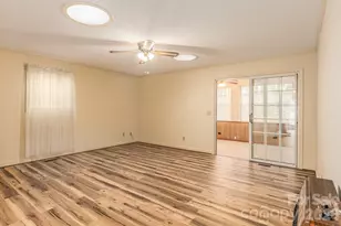 75 Laurelwood Dr, Marion, NC 28752 - Photo 7