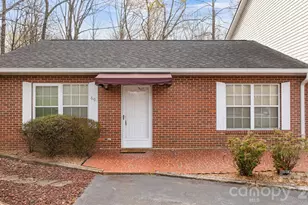 75 Laurelwood Dr, Marion, NC 28752 - Photo 3