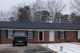 373 Turner St, Lincolnton, NC 28092 - Photo 1