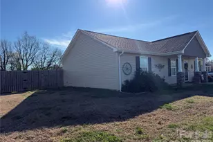 1033 Clineview Dr, Cherryville, NC 28021 - Photo 17