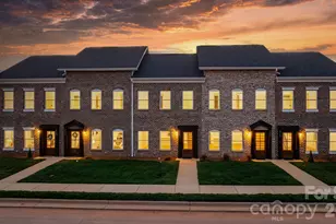 2117 24th St Ln SE, Hickory, NC 28602 - Photo 1