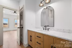 2117 24th St Ln SE, Hickory, NC 28602 - Photo 17