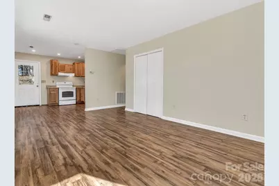 114 Elden Street, Hendersonville, NC 28791 - Photo 9