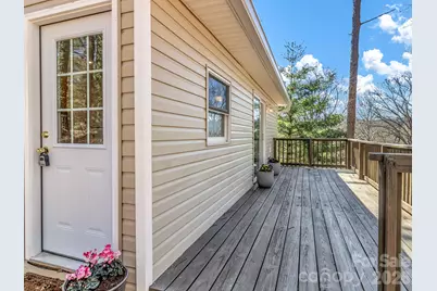 114 Elden Street, Hendersonville, NC 28791 - Photo 3