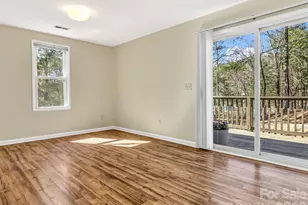 114 Elden St, Hendersonville, NC 28791 - Photo 11