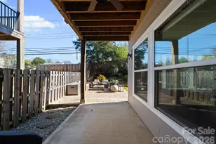 517 Belton St, Charlotte, NC 28209 - Photo 35