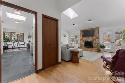 1432 Jules Court, Charlotte, NC 28226 - Photo 3