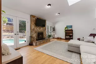 1432 Jules Ct, Charlotte, NC 28226 - Photo 5