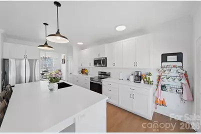 5050 Orchard Park Drive, Hickory, NC 28602 - Photo 15