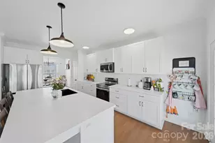 5050 Orchard Park Dr, Hickory, NC 28602 - Photo 15